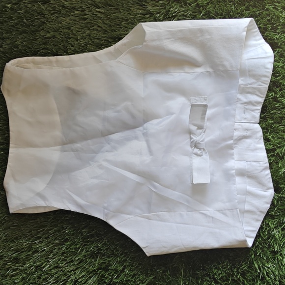 Solid White Vest - Picture 3 of 3